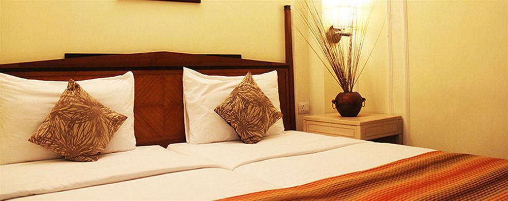 Hiltop Hotel Mumbai Exterior foto